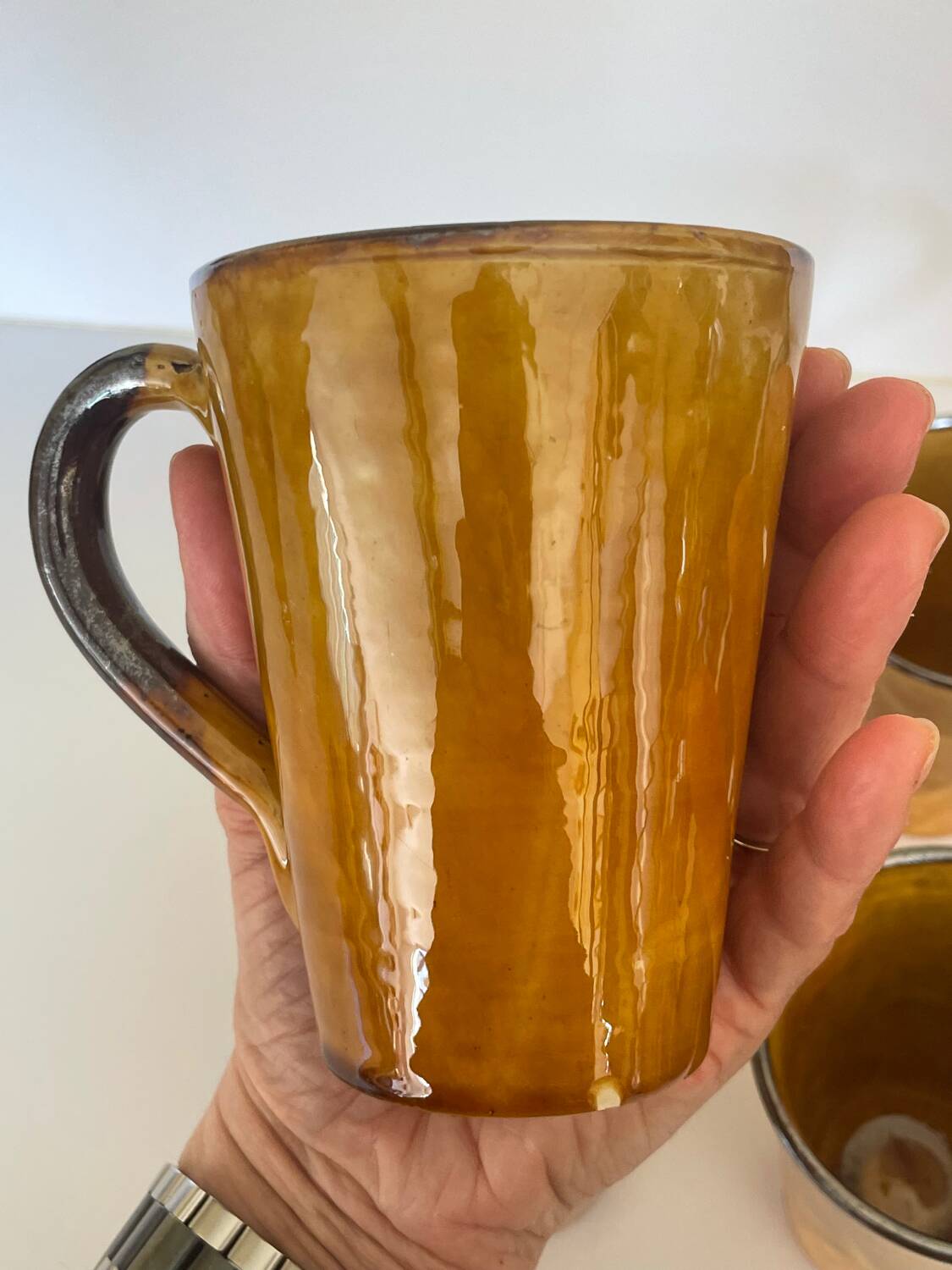 4 tasses à café mugs en céramique émaillée Vallauris a.e gitma