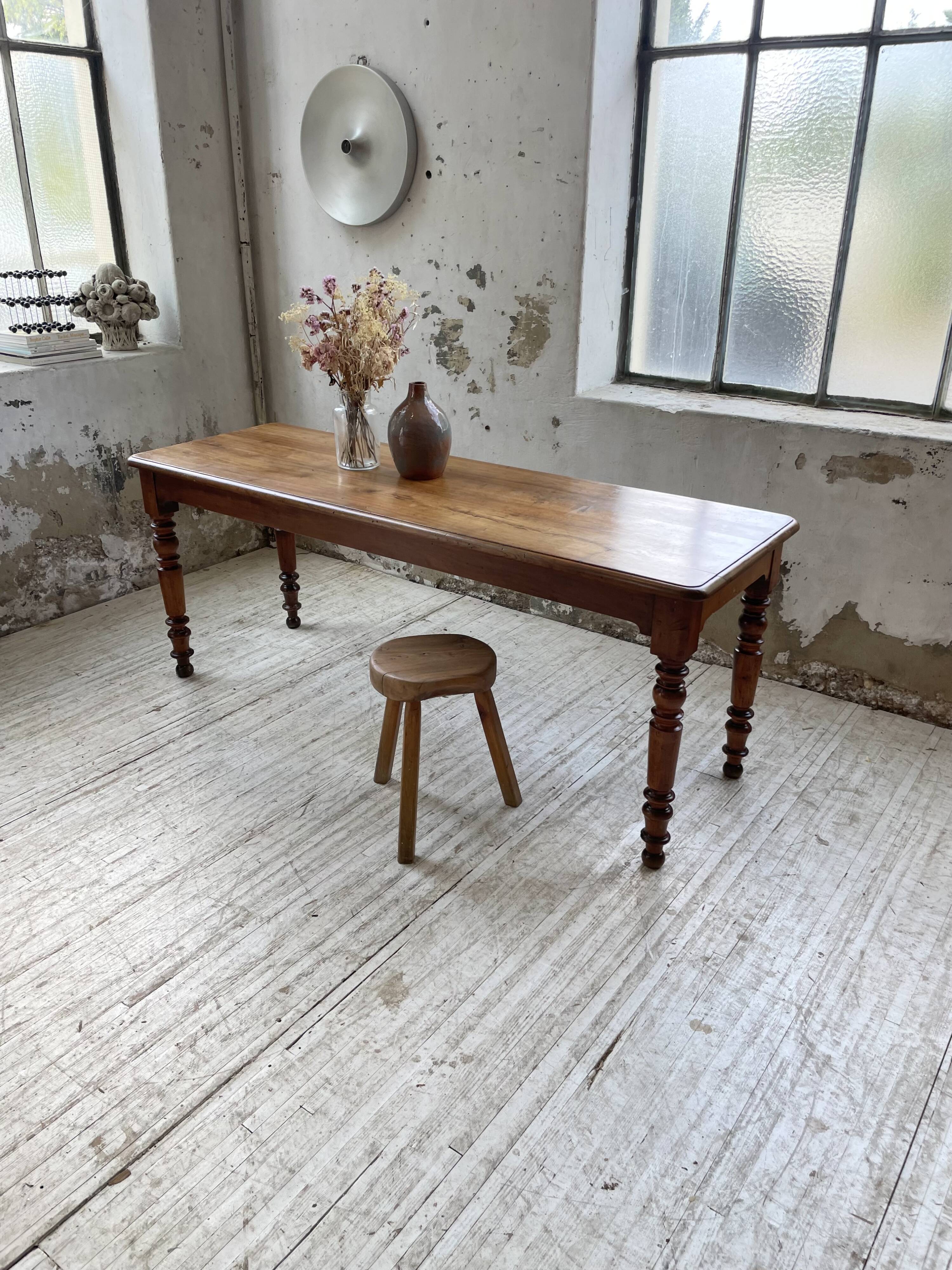 Walnut farm table 185 cm
