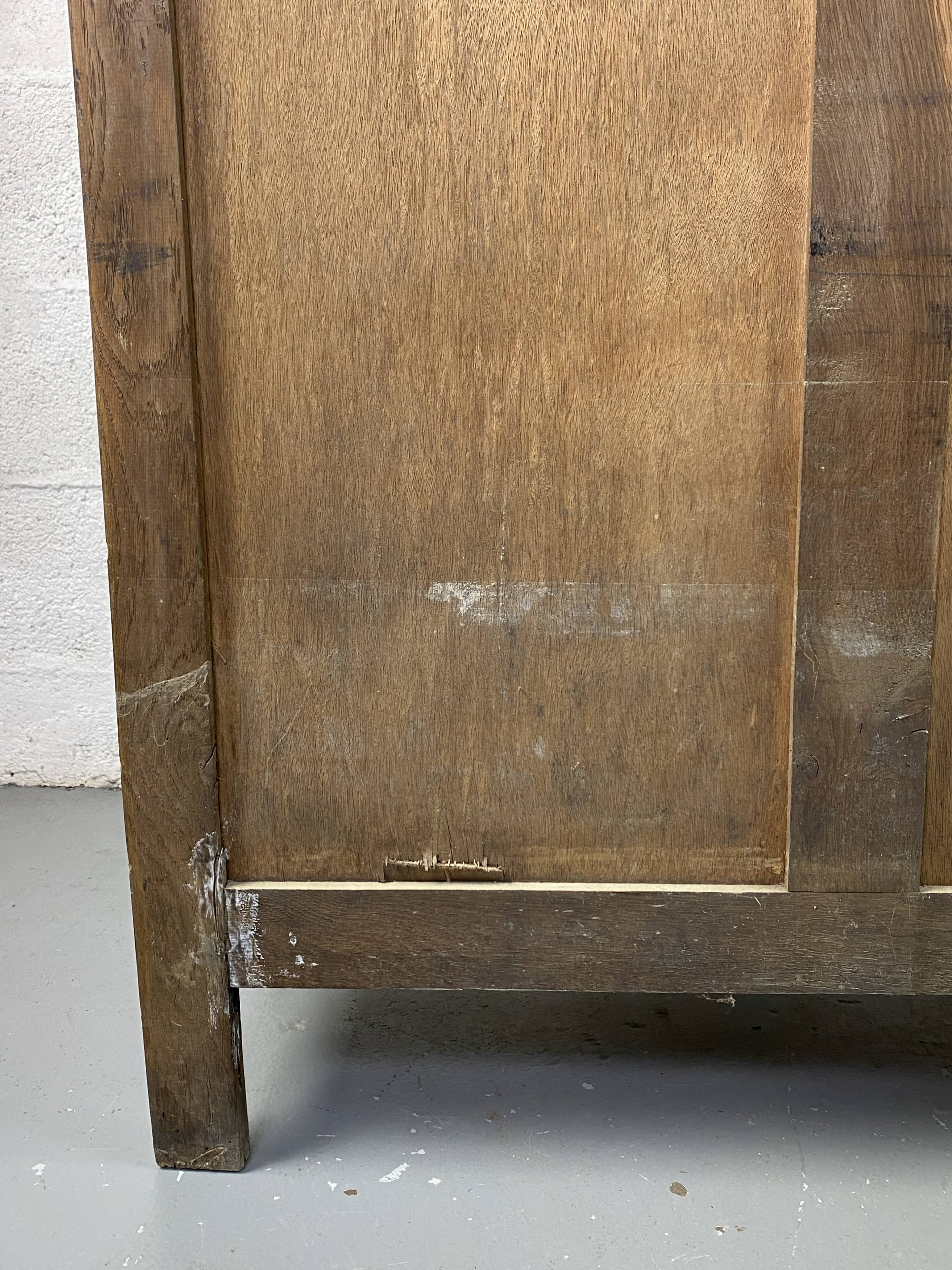 Art-Deco glass cabinet