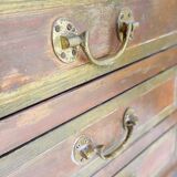 Paire de tables de chevet en bois, laiton et cuivre