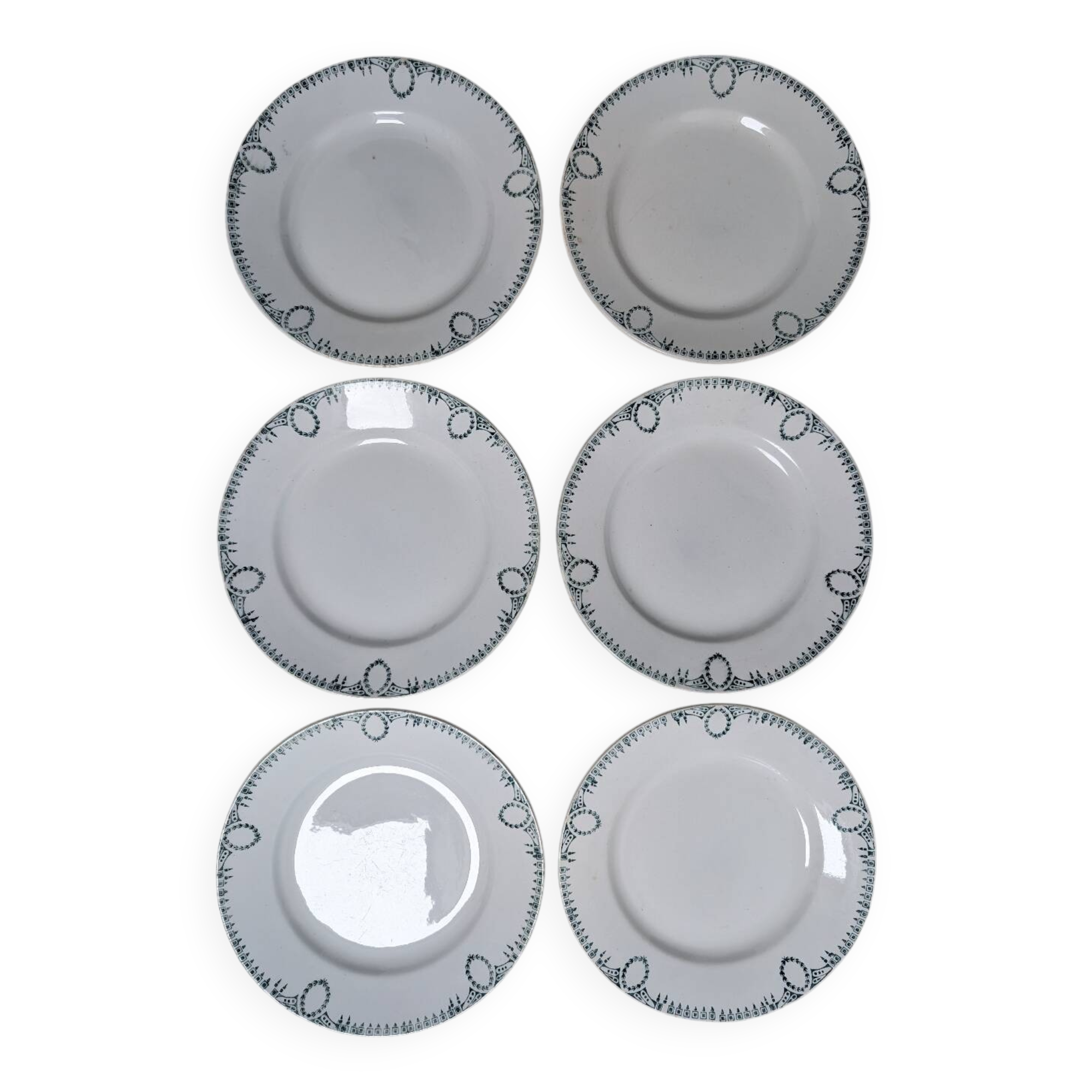 Saint Amand iron earth plates