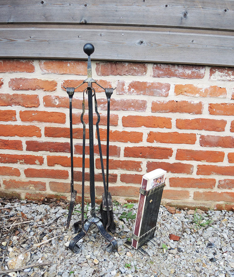 Former chimney servant 4 accessories & match holder