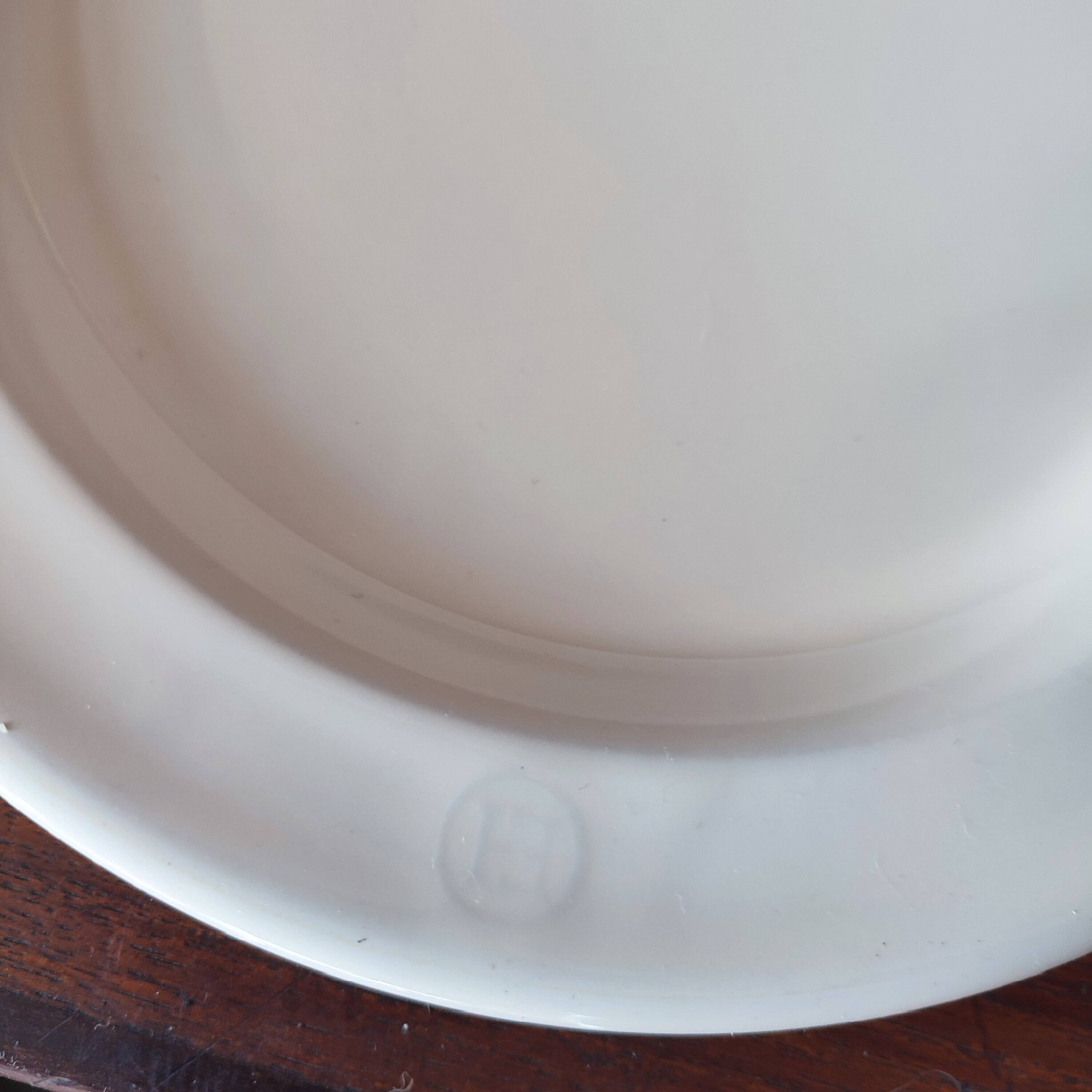 5 Emile Henry dessert plates