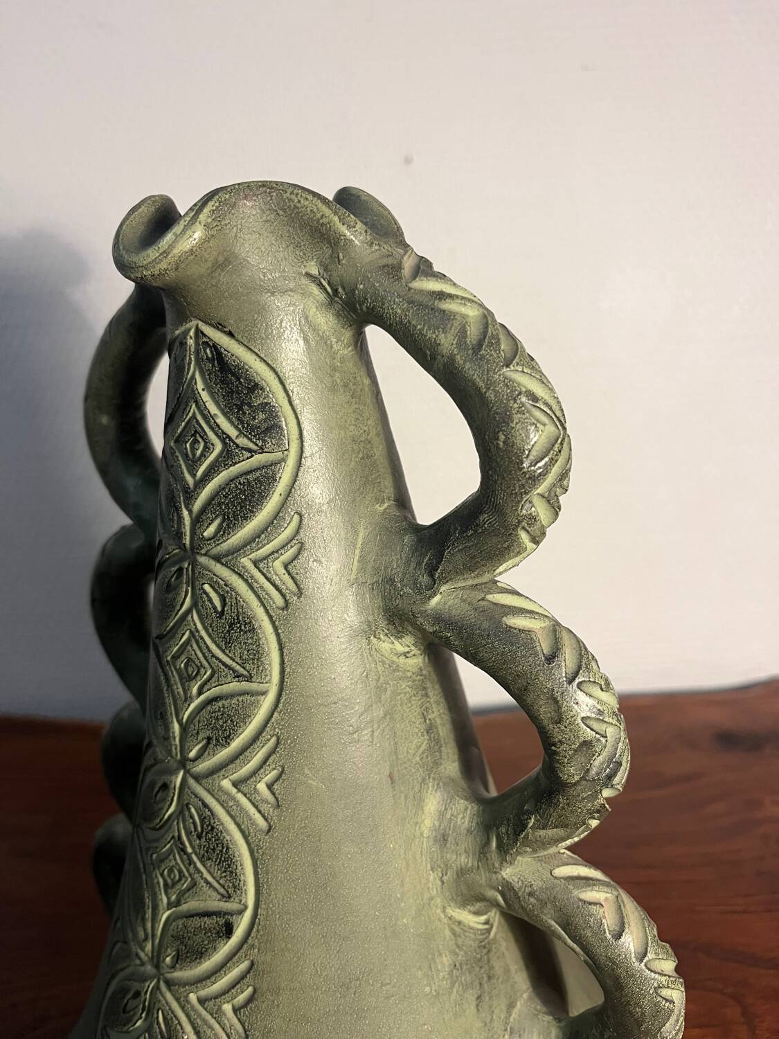 Door vase craft work