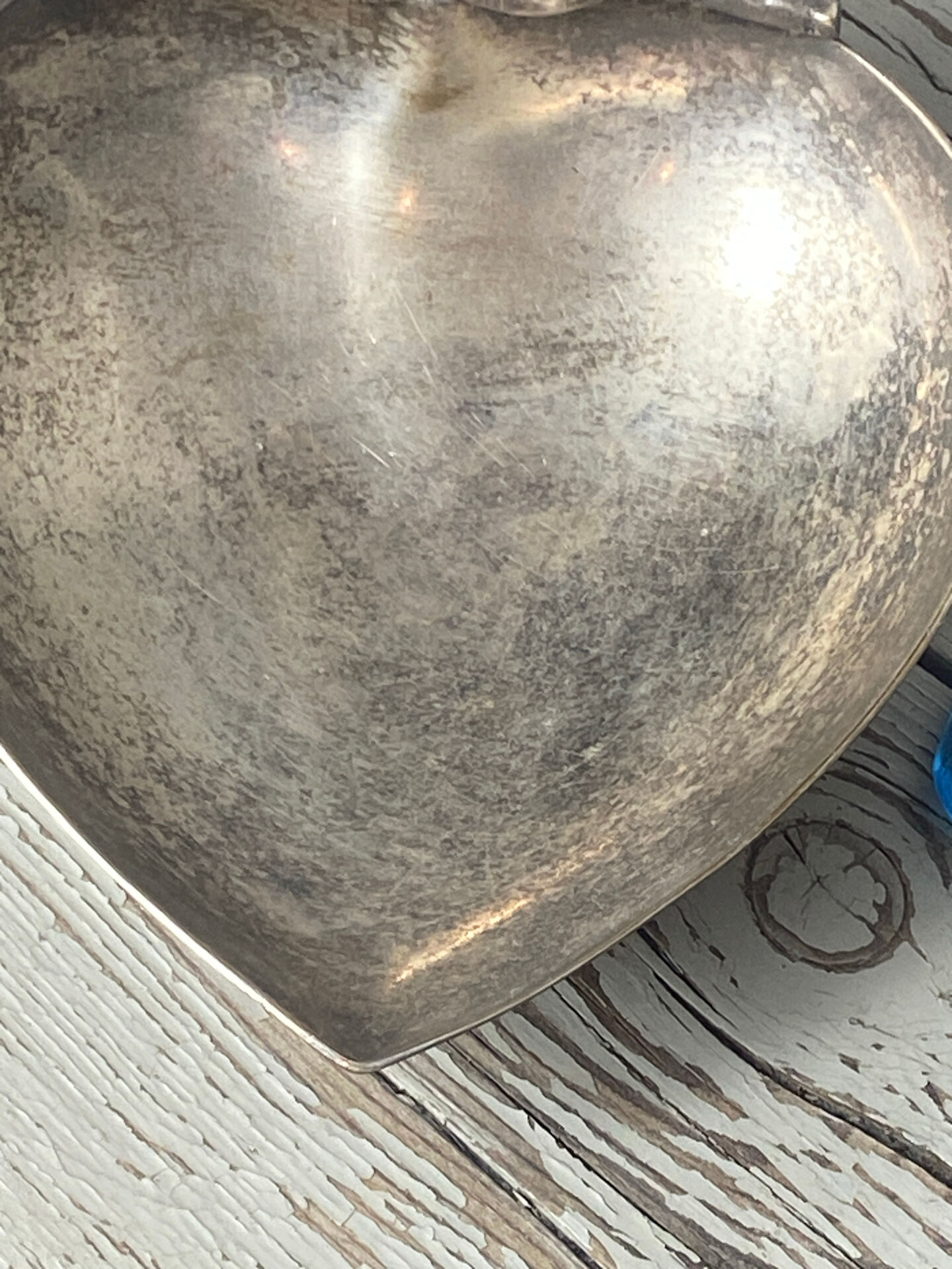 Heart and bow metal silver-plated catchall tray