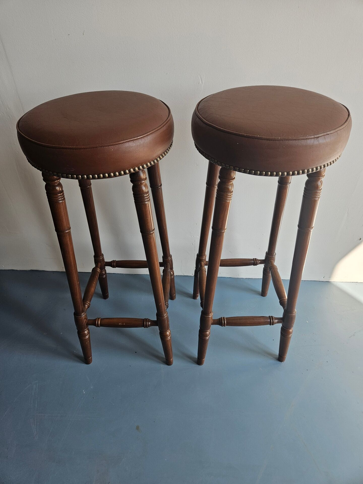 Bar stool
