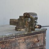 Commode établi rustique avec étau début XIXème