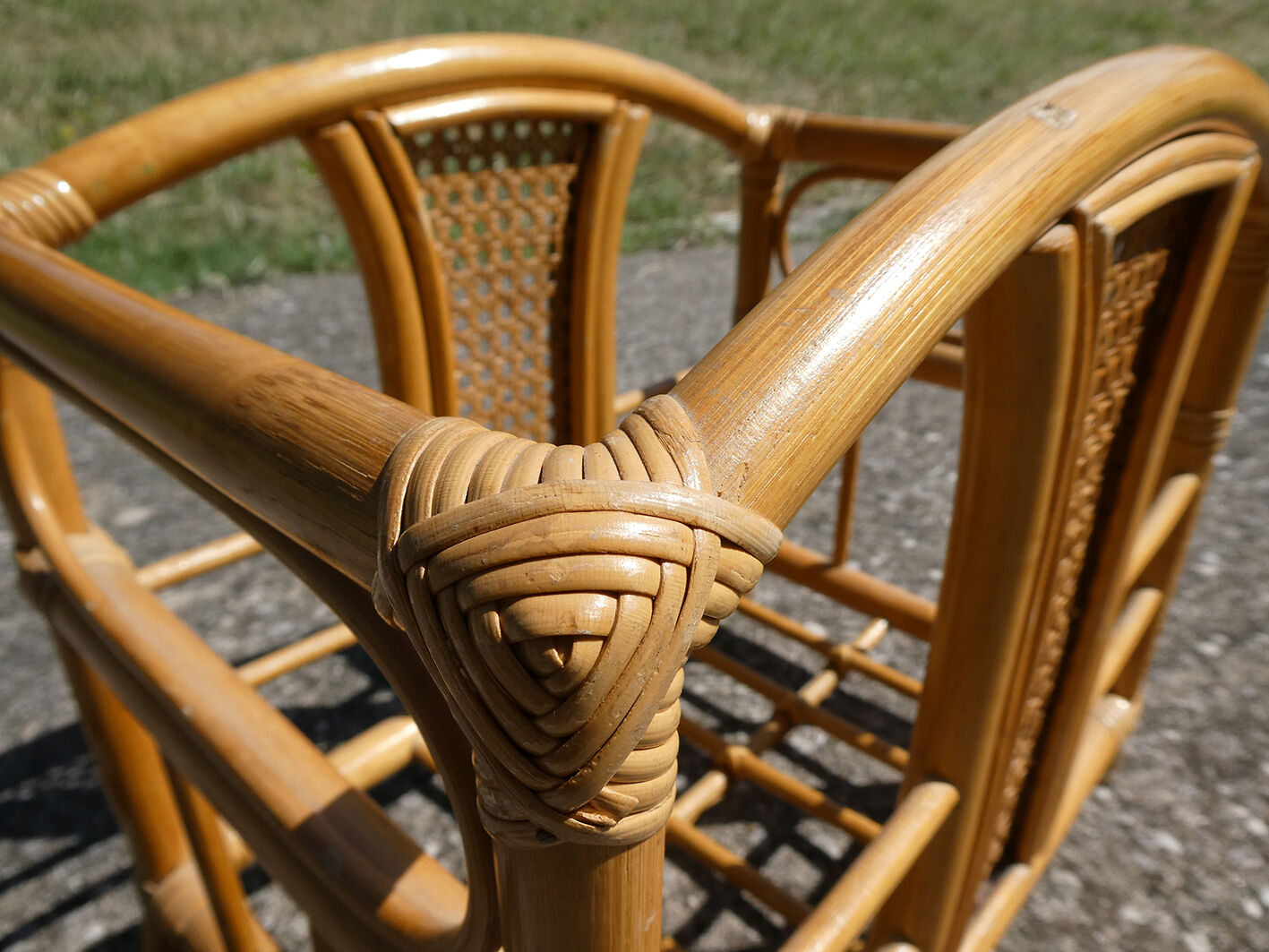 Bamboo rattan magazine holder