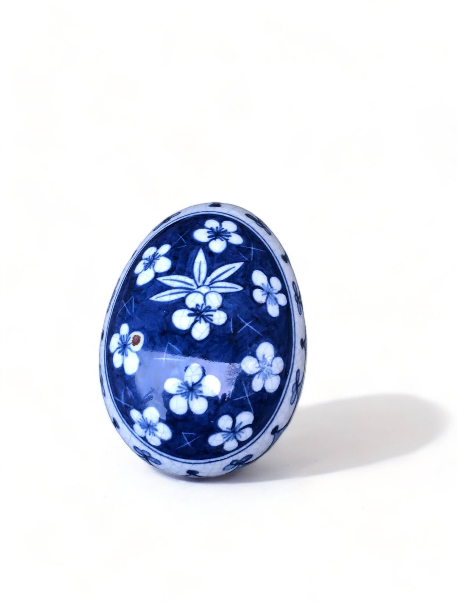 Ceramic egg box 13cm candy box hand painted 1930 floral flower pattern old vintage jewelry