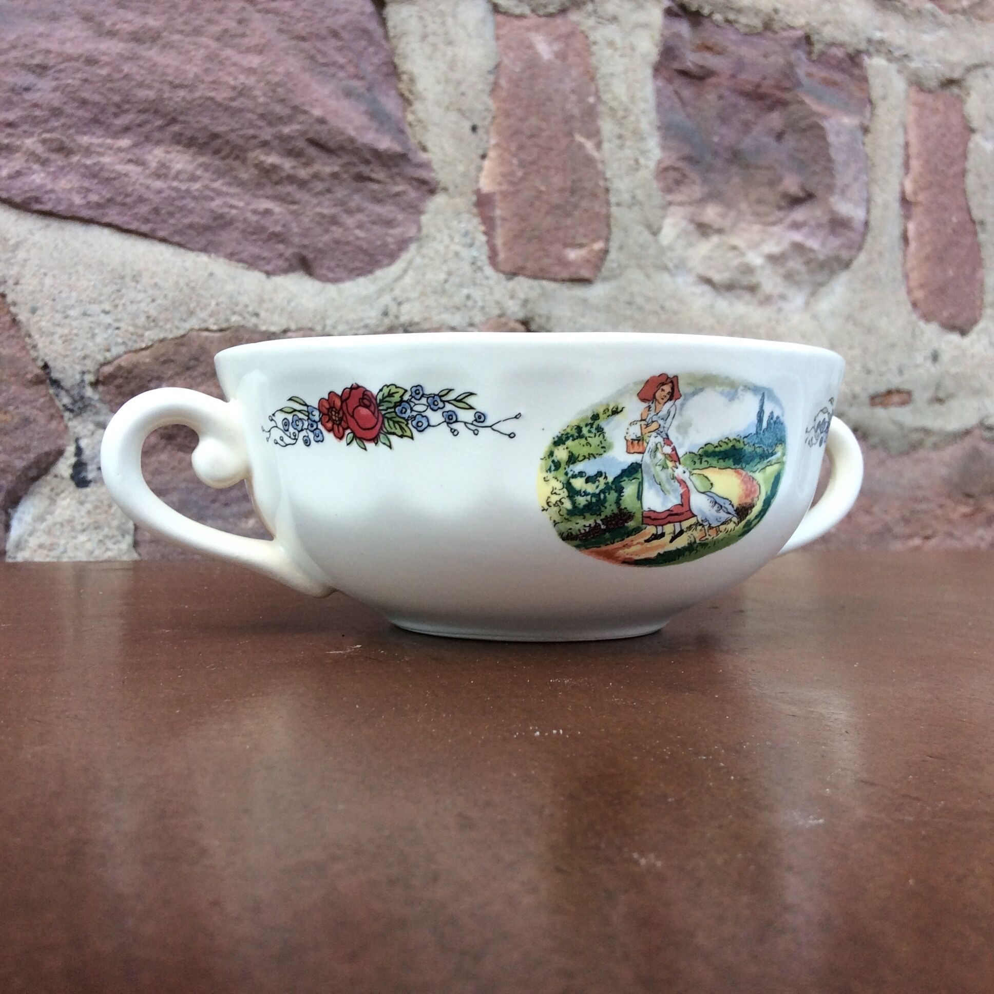 Rare set of 12 bowls with 2 handles Obernai Sarreguemines Lux