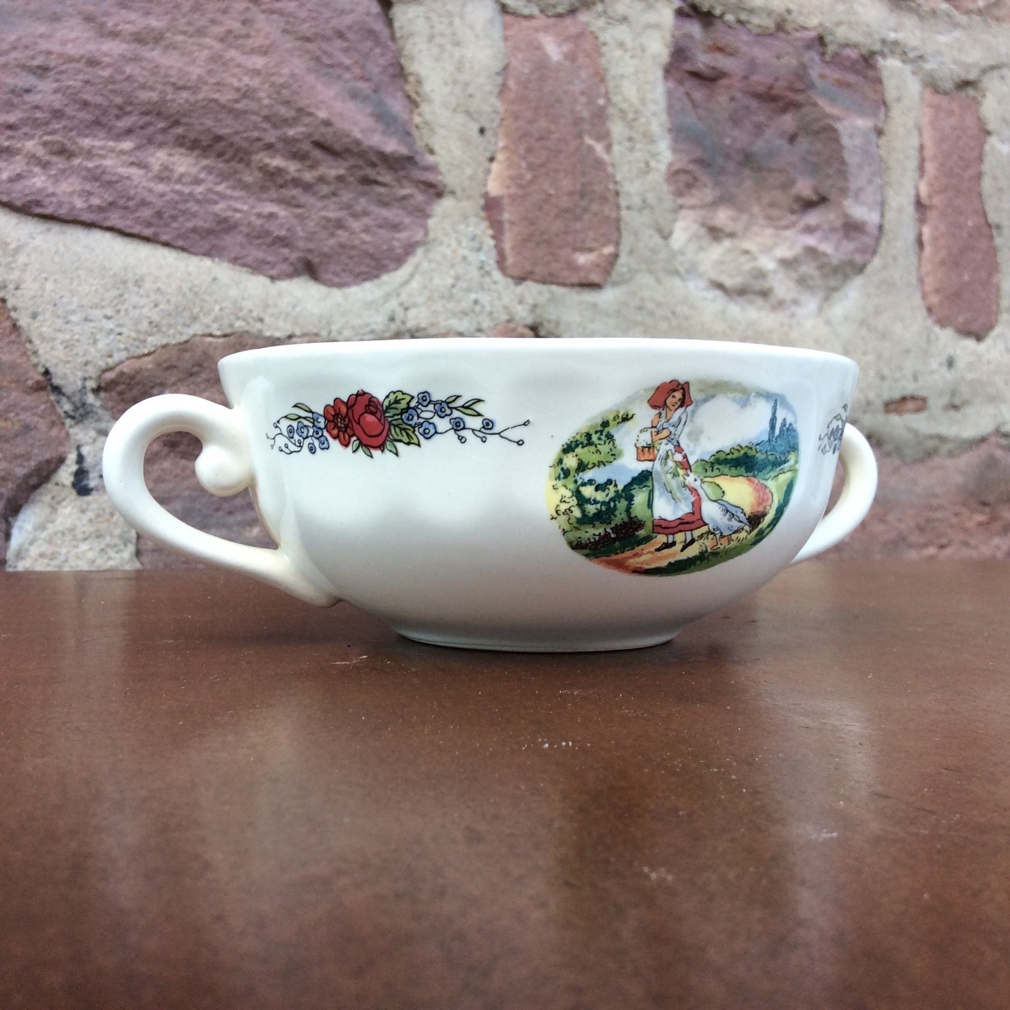 Rare set of 12 bowls with 2 handles Obernai Sarreguemines Lux