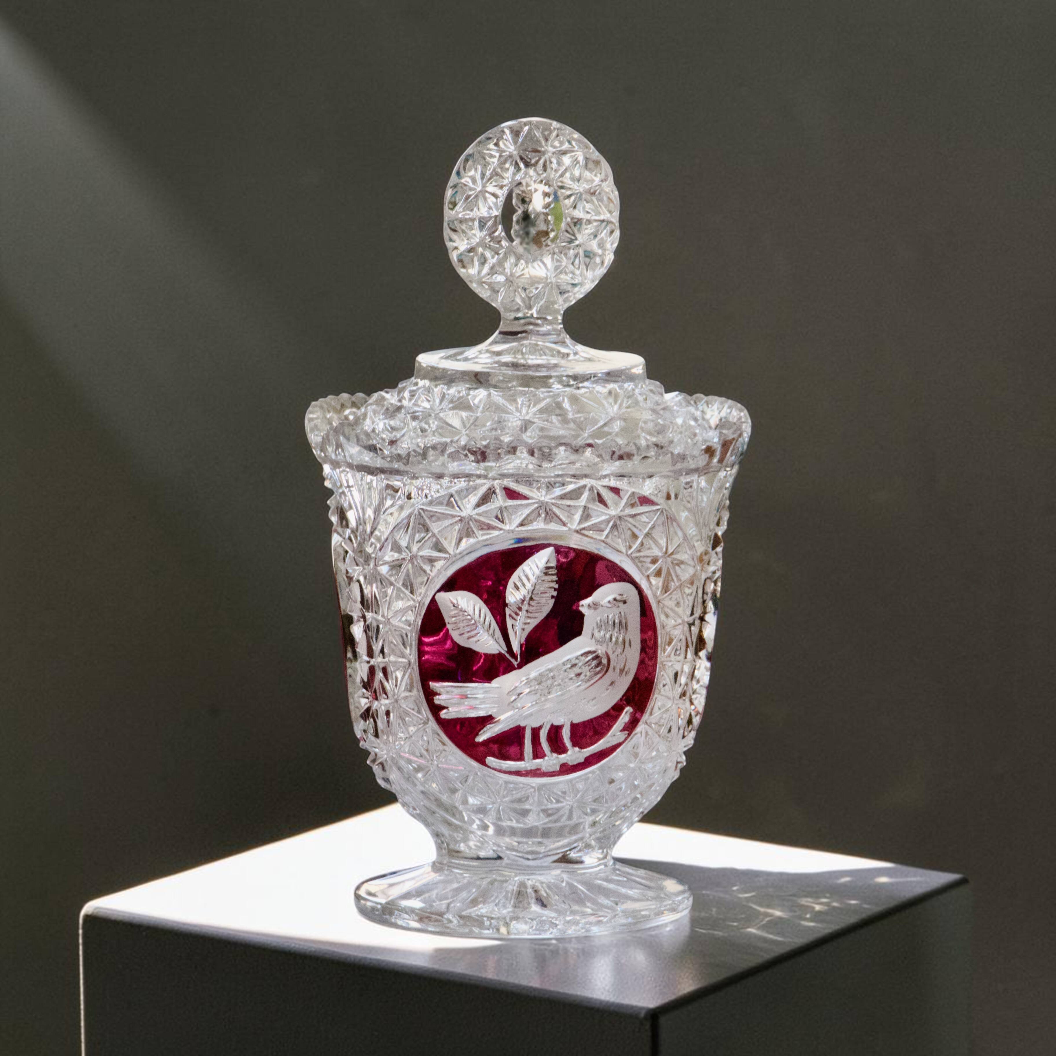 Crystal bonbonnière from the Hofbauer "Byrdes" collection with ruby birds.