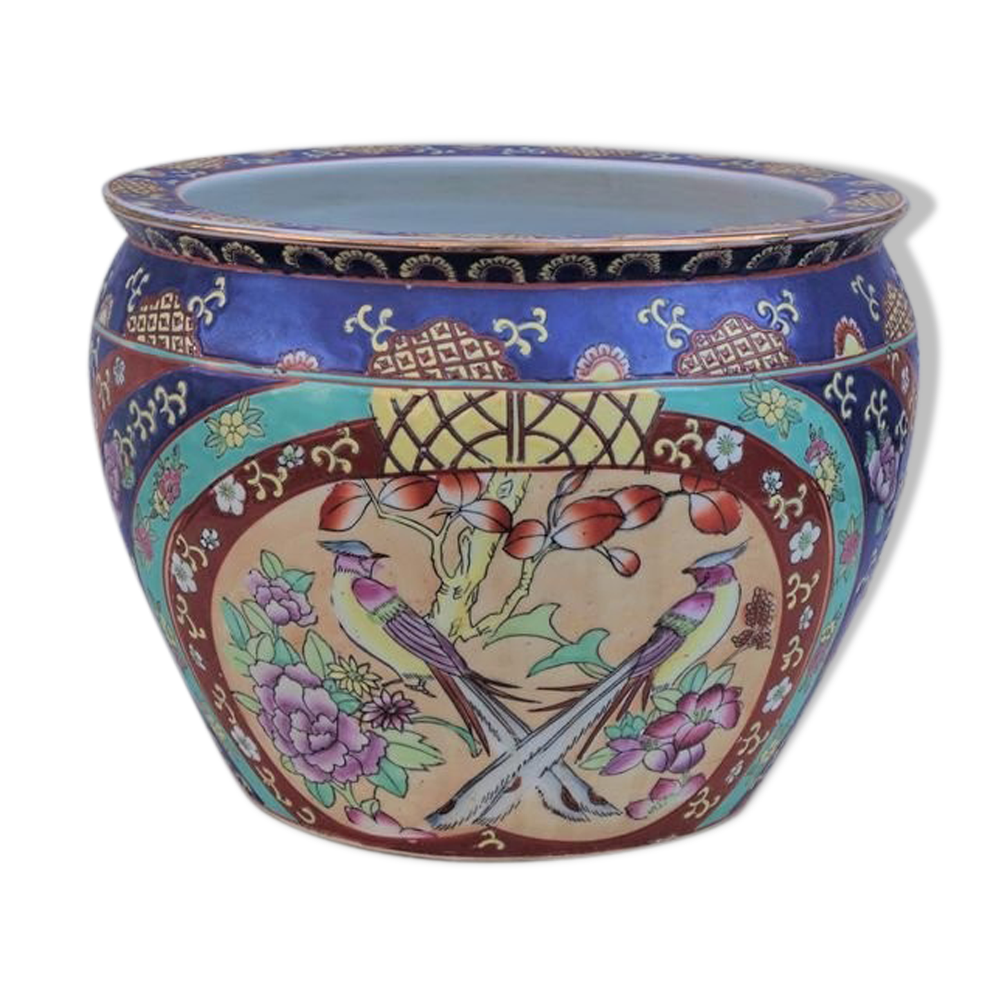 Hand-painted Chinese vase with gilded decorations, 1950