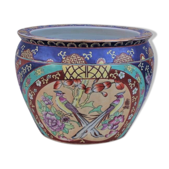 Hand-painted Chinese vase with gilded decorations, 1950