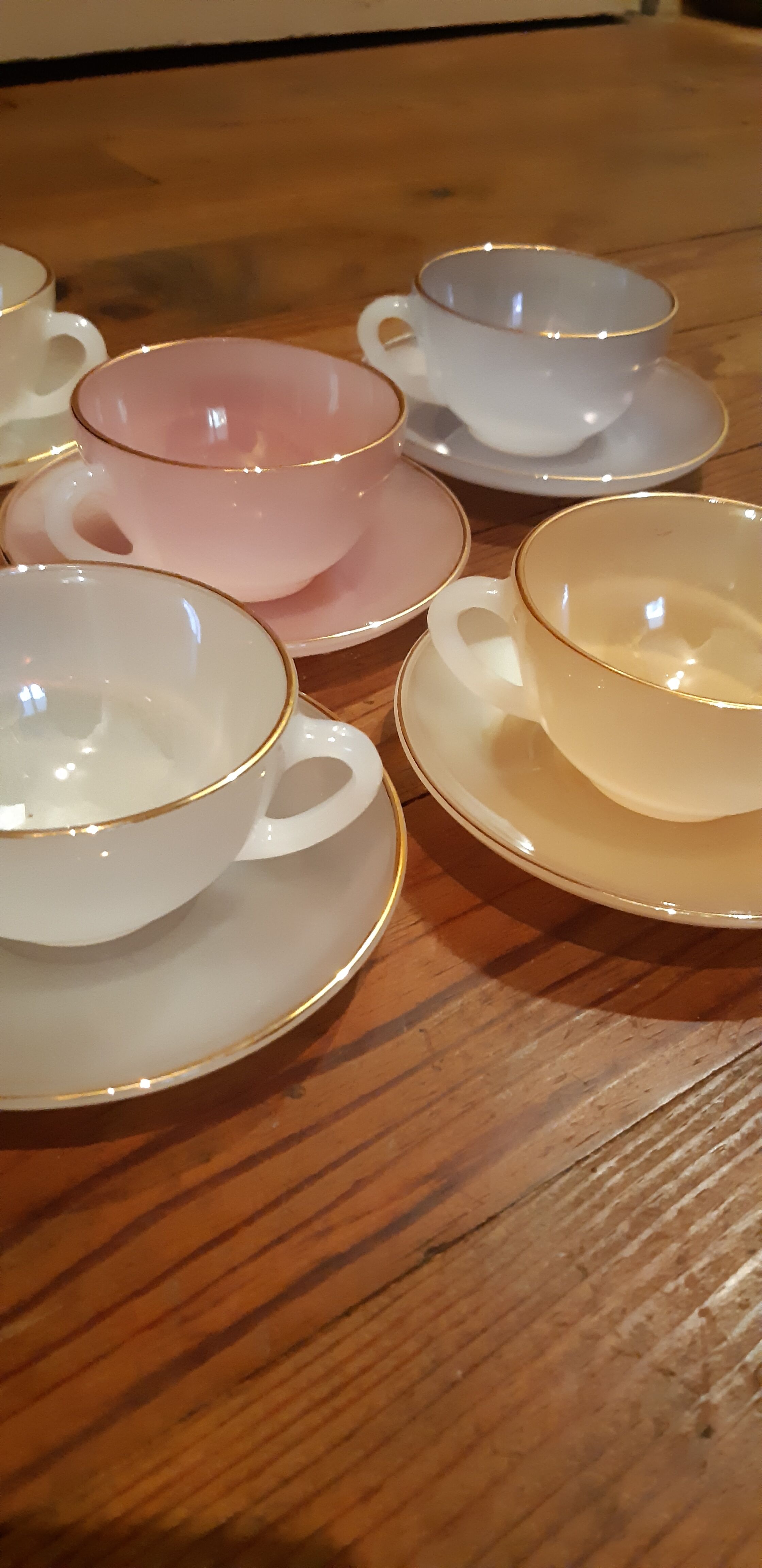 6 vintage cups Arcopal Harlequin model