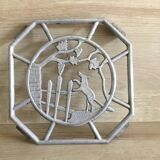 Trivet