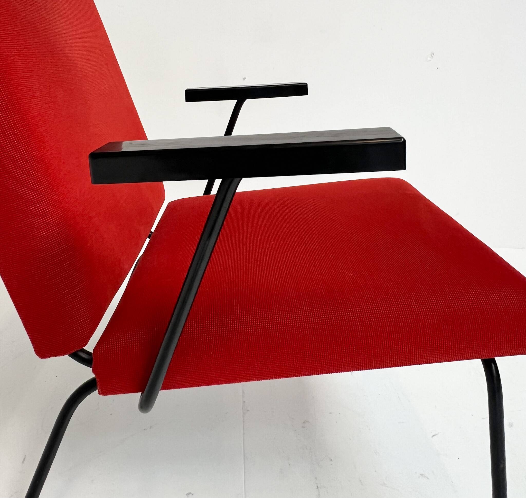 Gispen 1407 armchair by Wim Rietveld, 1954