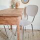 Paire de chaises en formica blanc et rayures