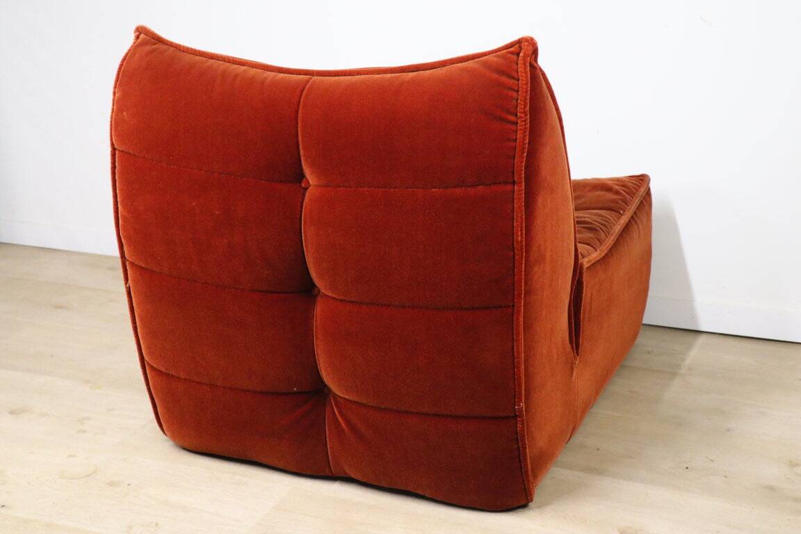 Vintage velvet armchair, 1970