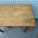 Bureau, table d’appoint en hêtre, restauré
