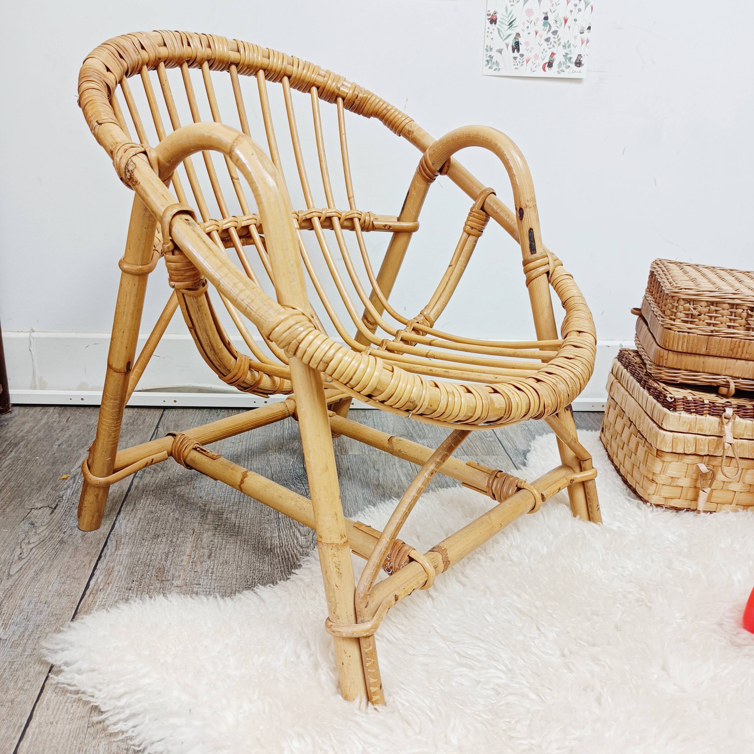 Shell chair or rattan basket for children