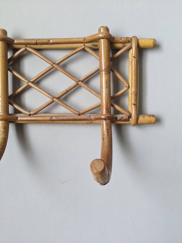 Porte-manteau vintage en rotin osier bambou décoration bohème campagne