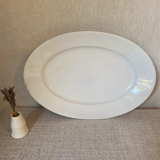 Grand Plat ovale en faïence blanche