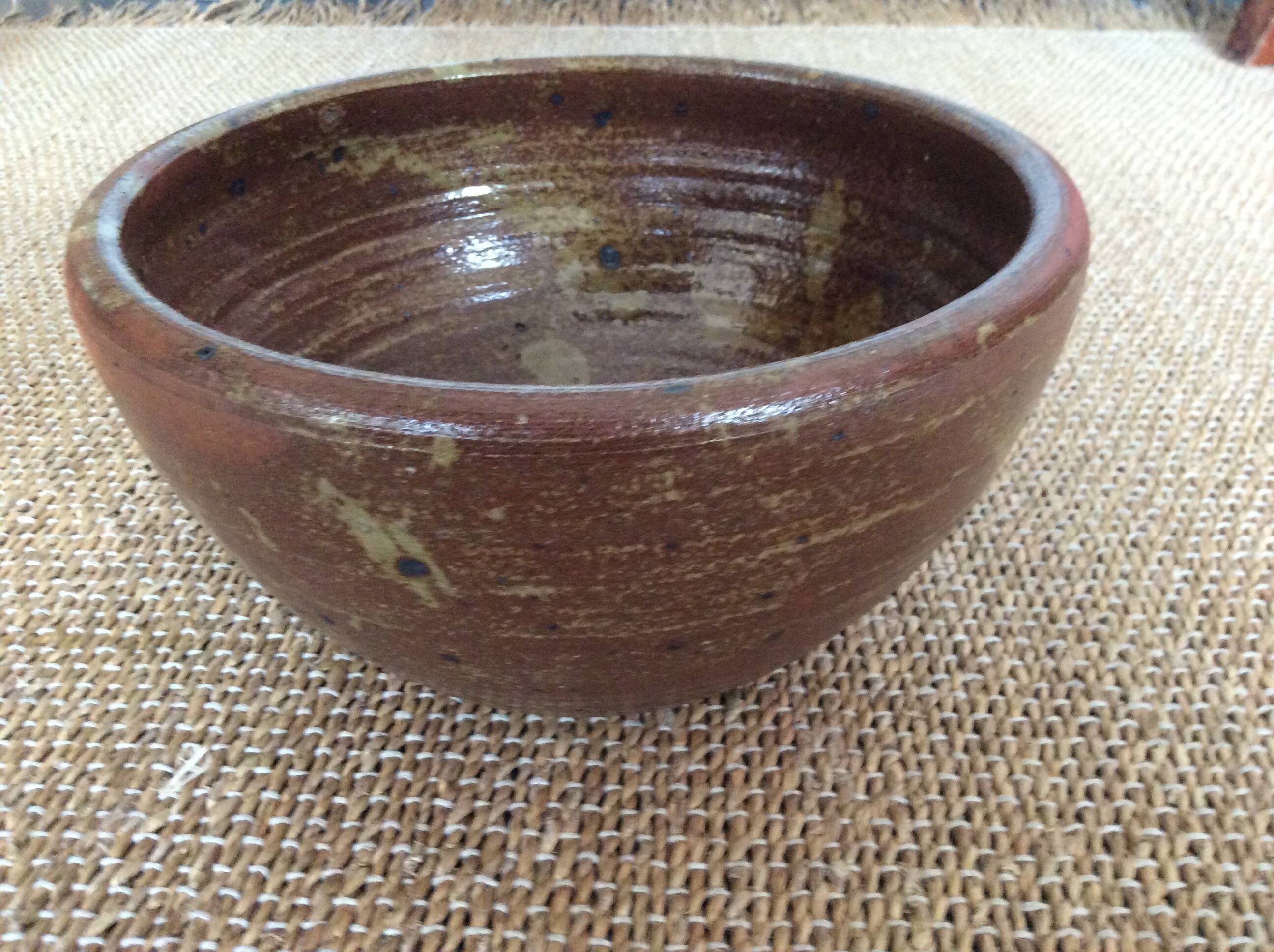 Stoneware salad bowl