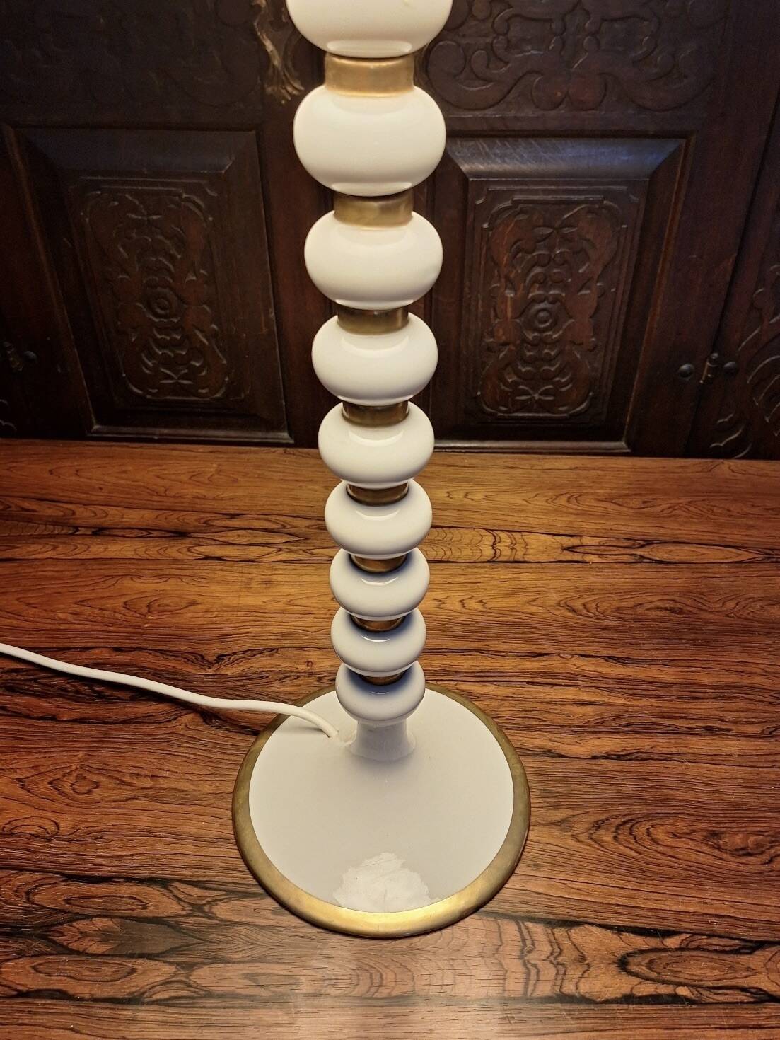 Lampe de table italienne des années 70 avec des sphères empilées.