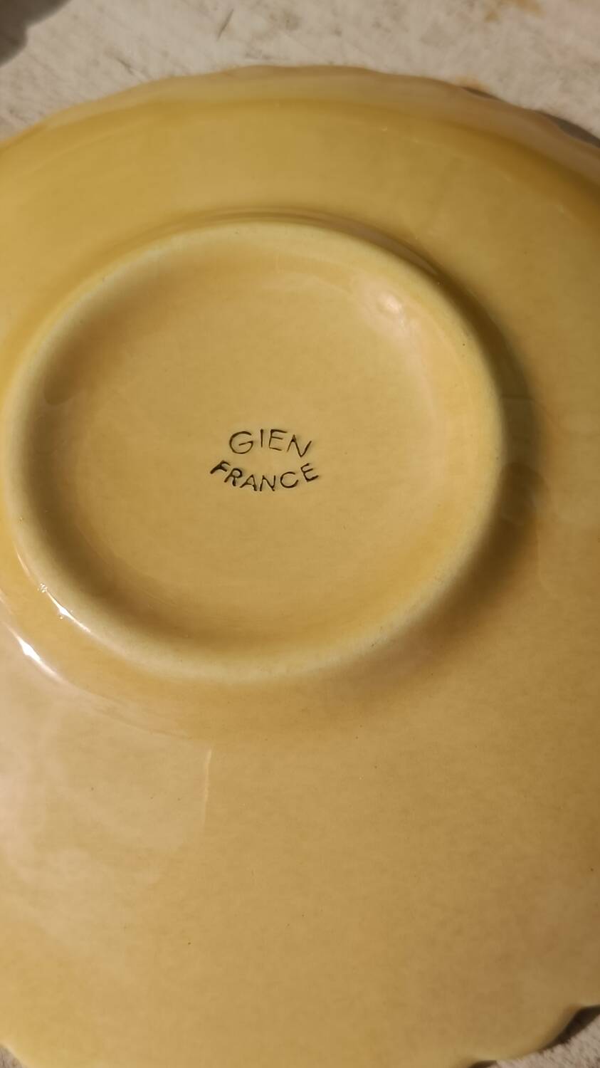 Sunflower bowls from Gien