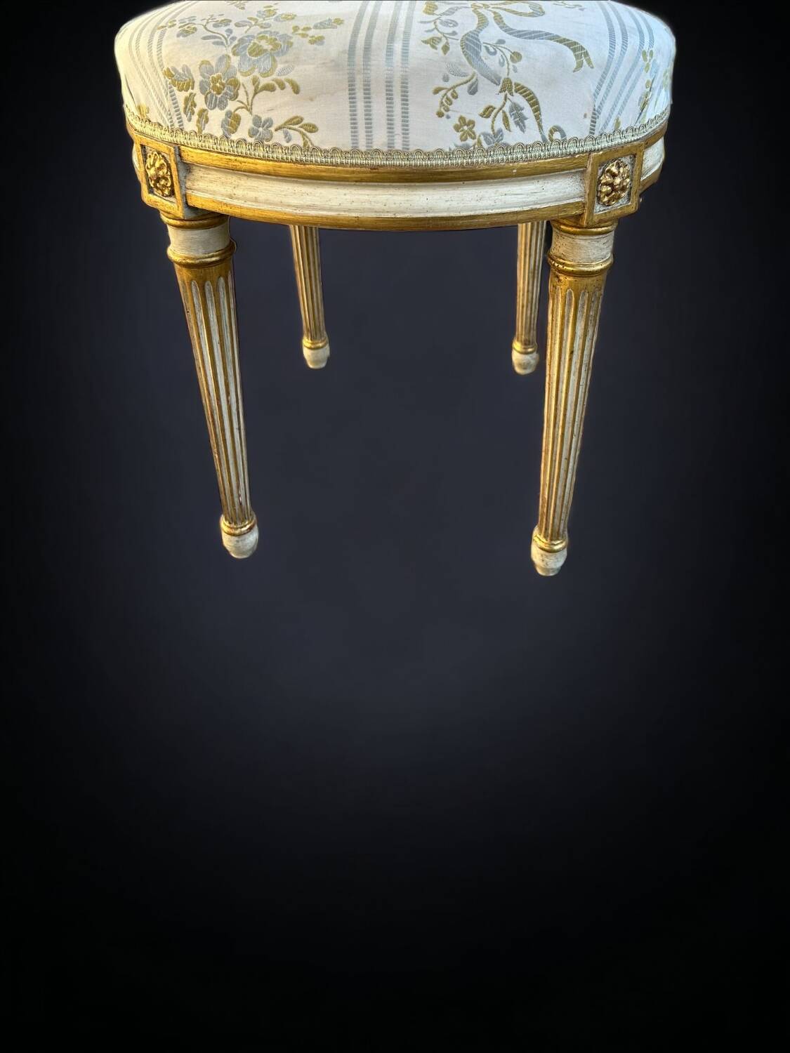 Suite Of Four Louis XVI Style Hot Air Balloon Chairs - Lacquered And Gilded Wood