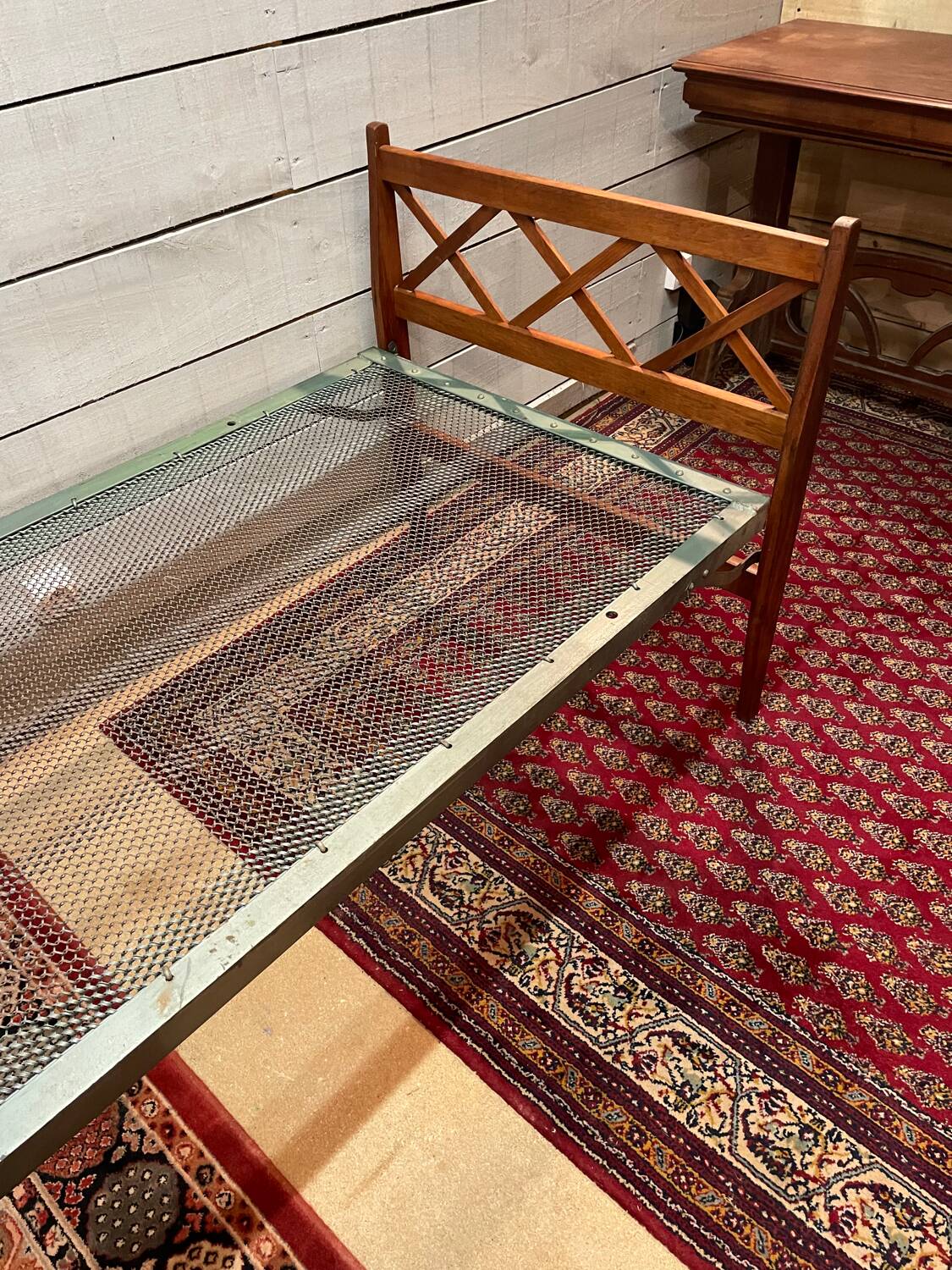 Vintage oak daybed from the 50s/60s.