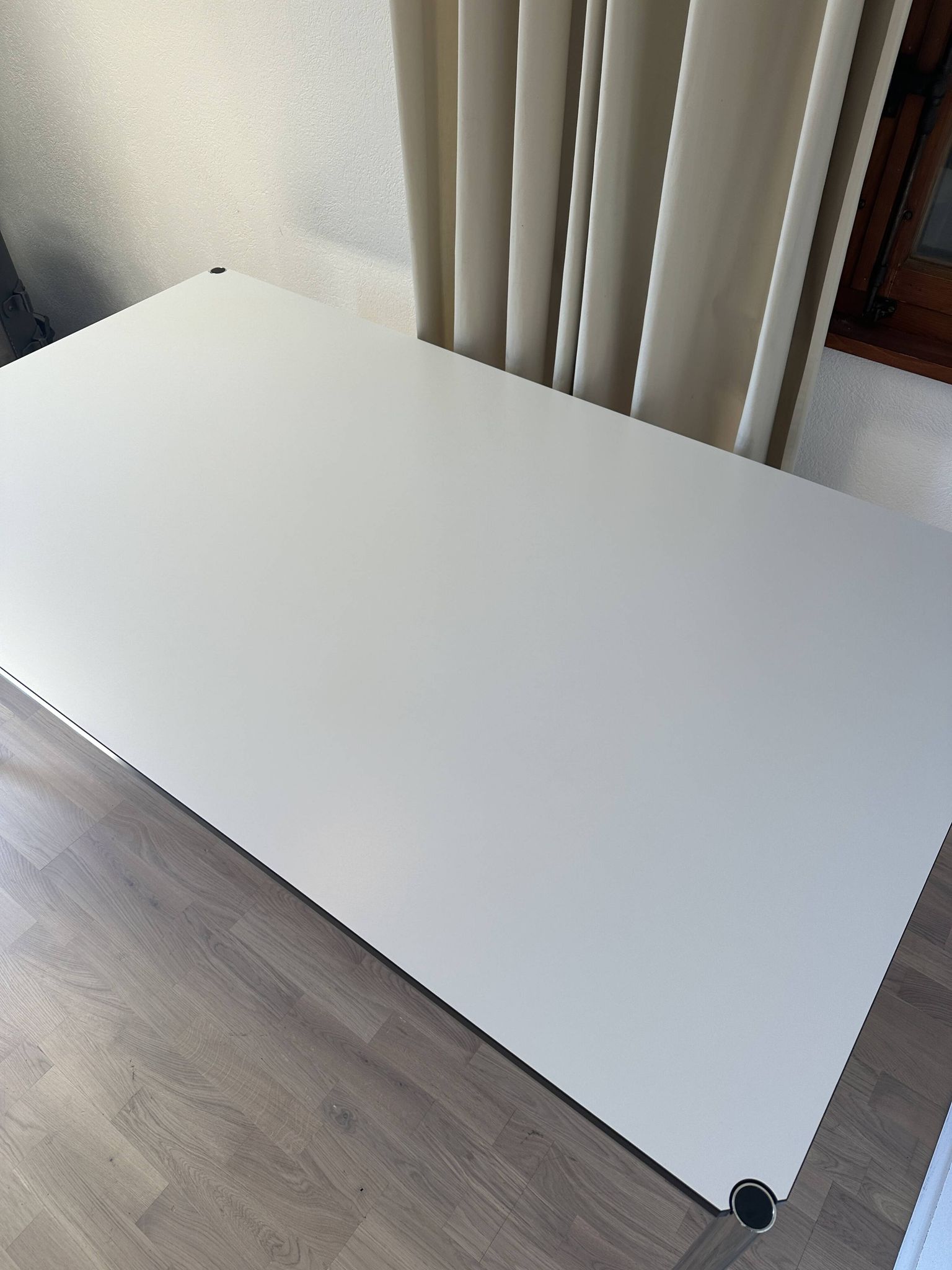 USM Haller desk in pearl grey laminate