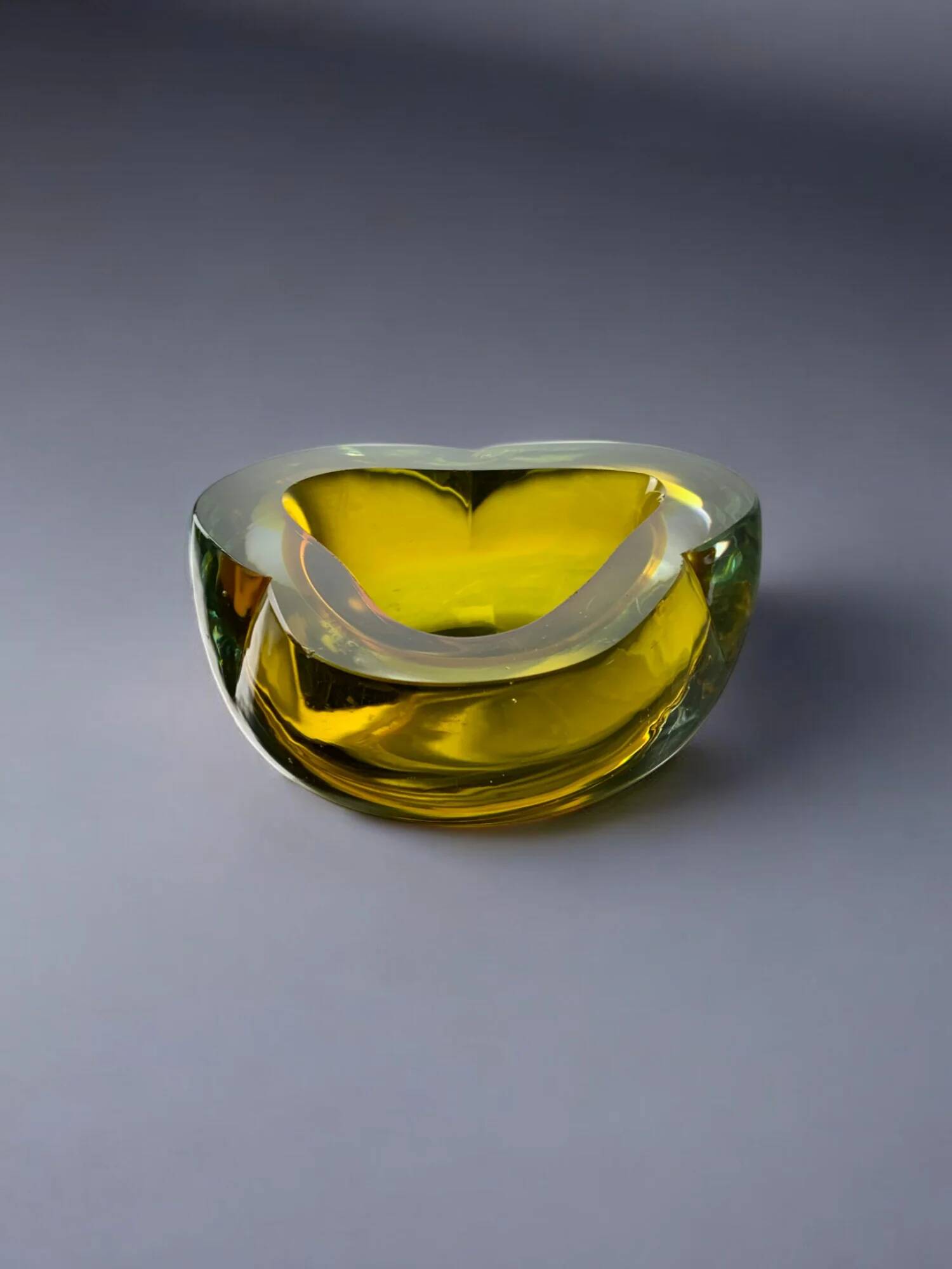 Yellow & blue Sommerso ashtray by Seguso, Murano glass, Italy, 1970s