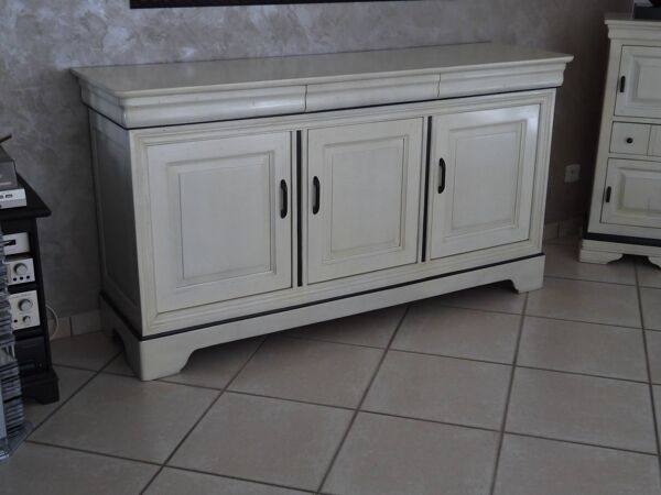 Meuble bahut merisier relooké par professionnel