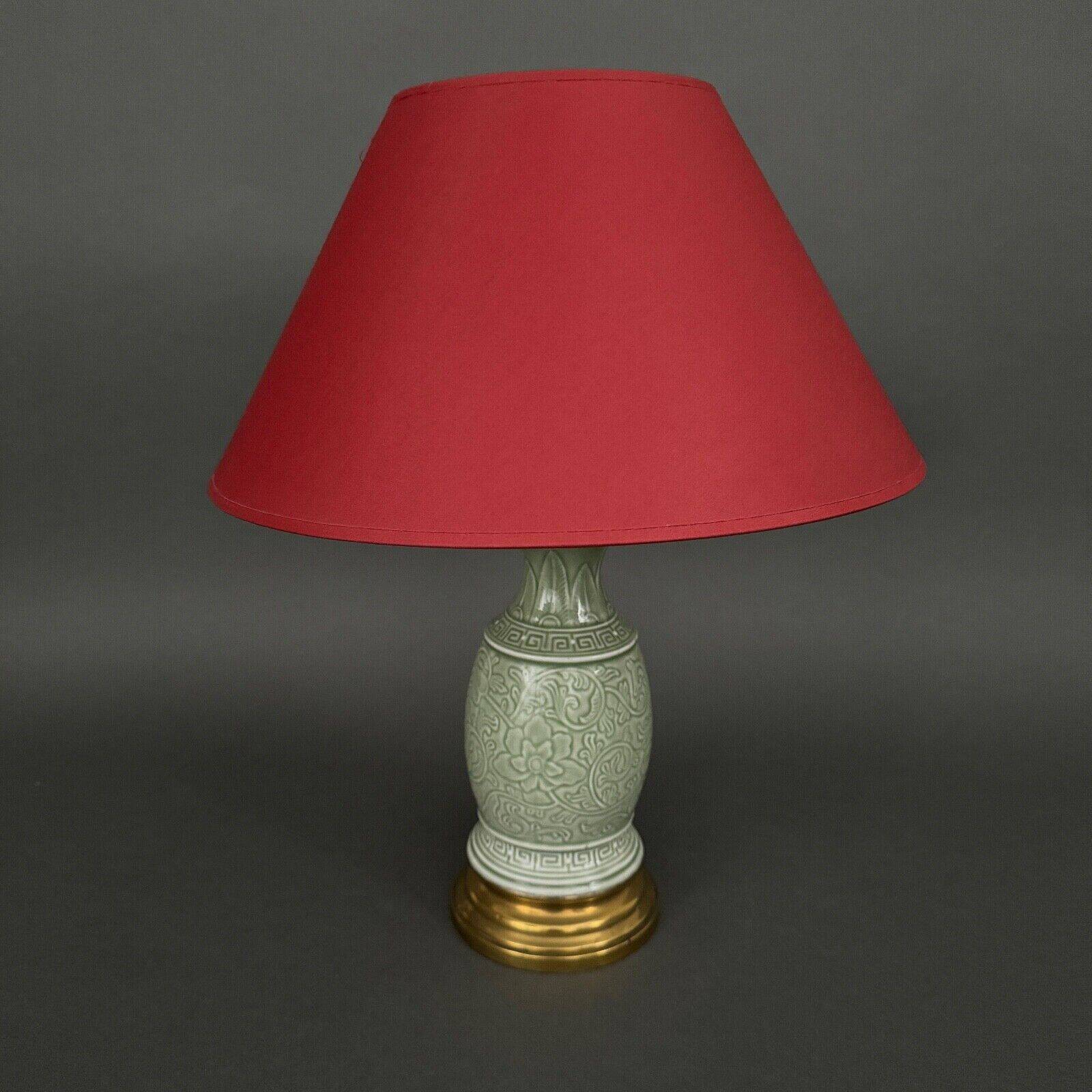 Napoleon III lamp in green cecidon on a brass base