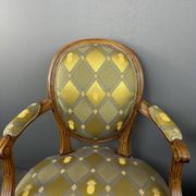 Paire de fauteuils louis xvi en bois sculpté, fin xixe siècle