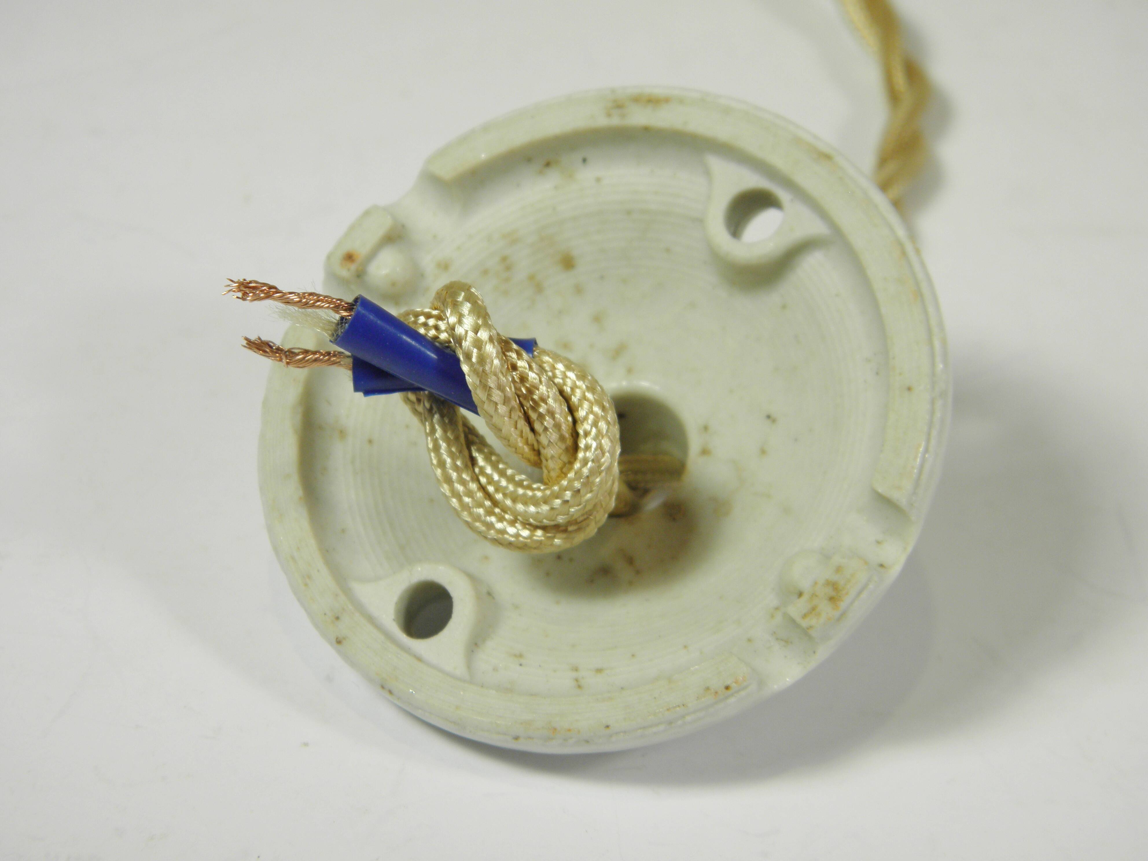 Suspension and rosette in opaline and porcelain