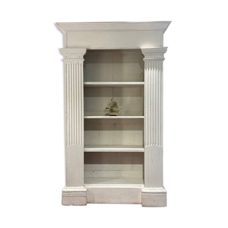 Column bookcase