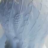 Vase en biscuit