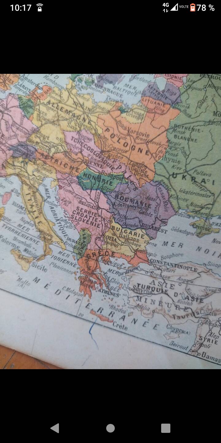 Old geographical map of Europe Larousse