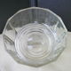 Ancienne cloche à fromage sur son plateau en verre pressé moulé