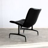 Vintage armchairs | jorgen kastholm | series 8000 | design