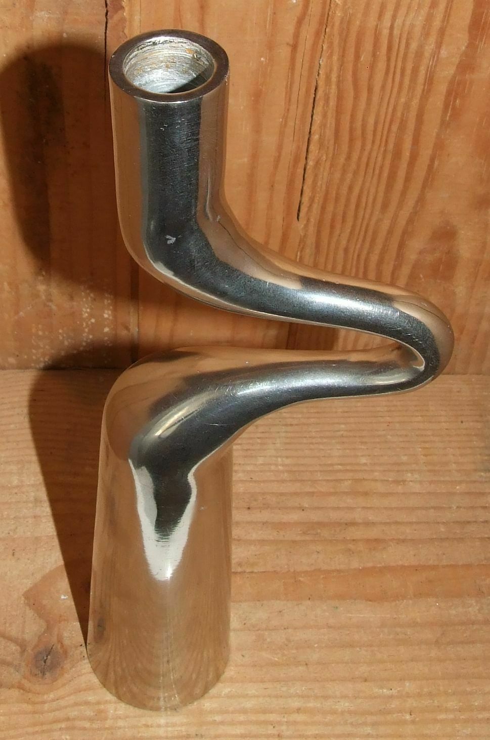 Design polished aluminum candlesticks