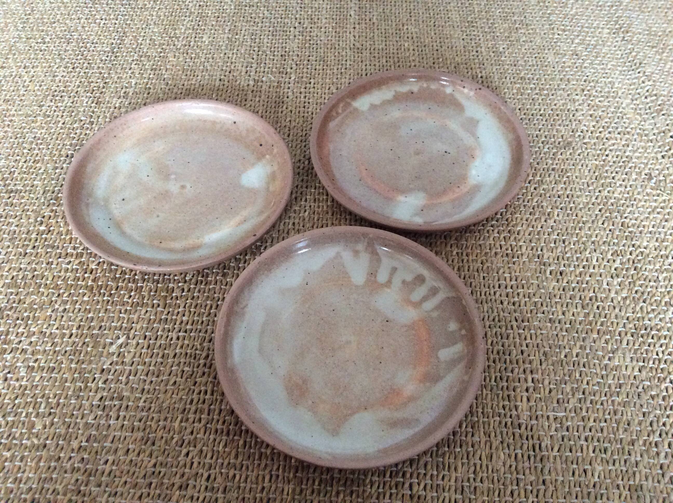 3 stoneware dessert plates