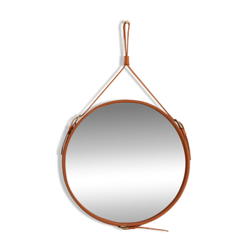 Handmade J. Adnet style mirror in tan color veg-tanned leather, ø58  cm