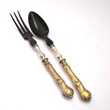 Couvert à salade ancien en métal argenté et corne noir - service néoclassique fleuris 19e s.