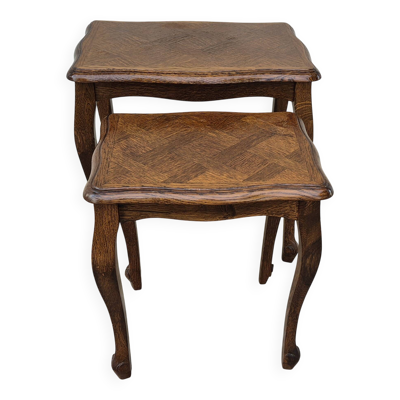 2 tables gigognes en bois massif style Louis XV