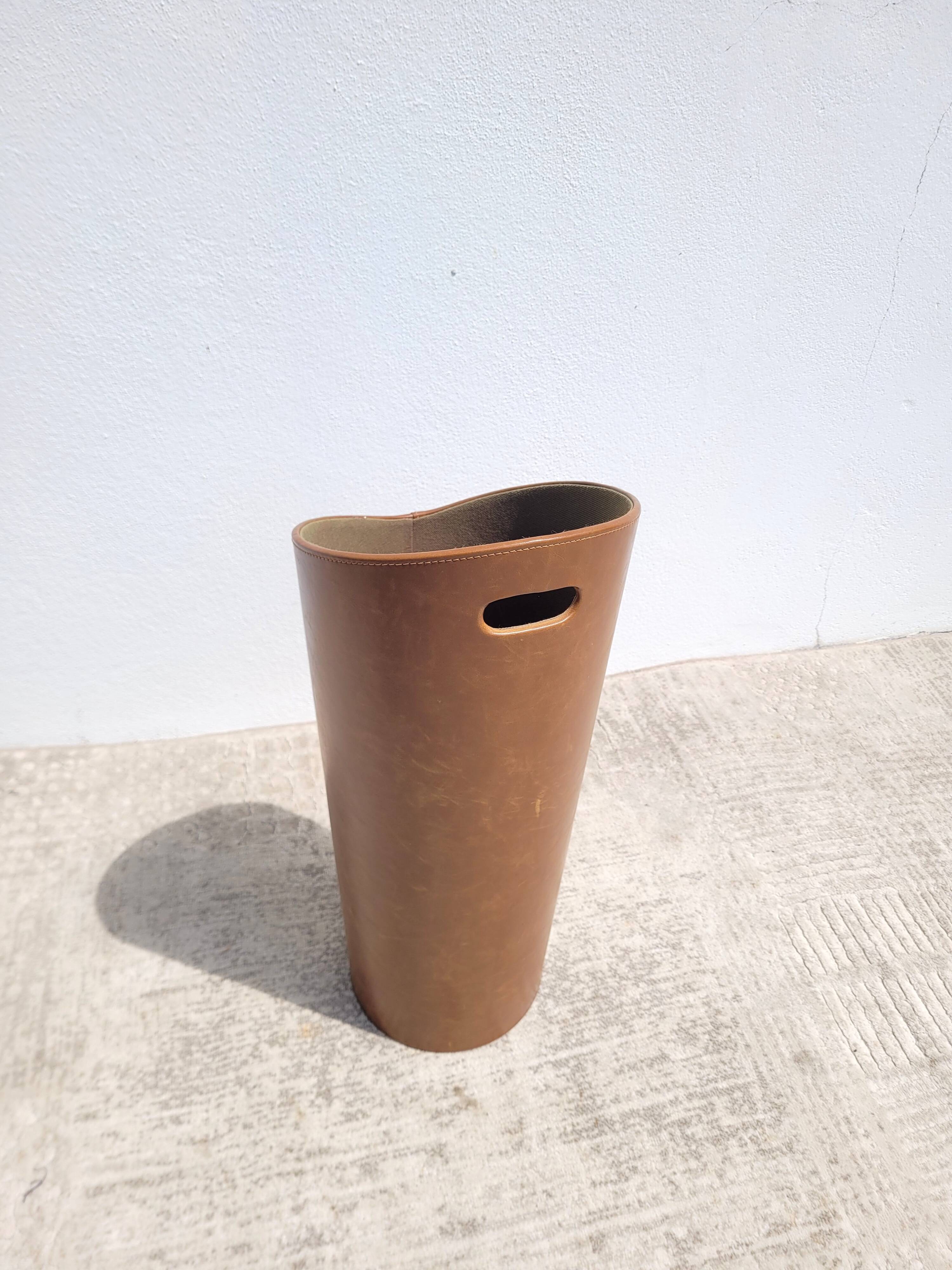 Leather umbrella holder