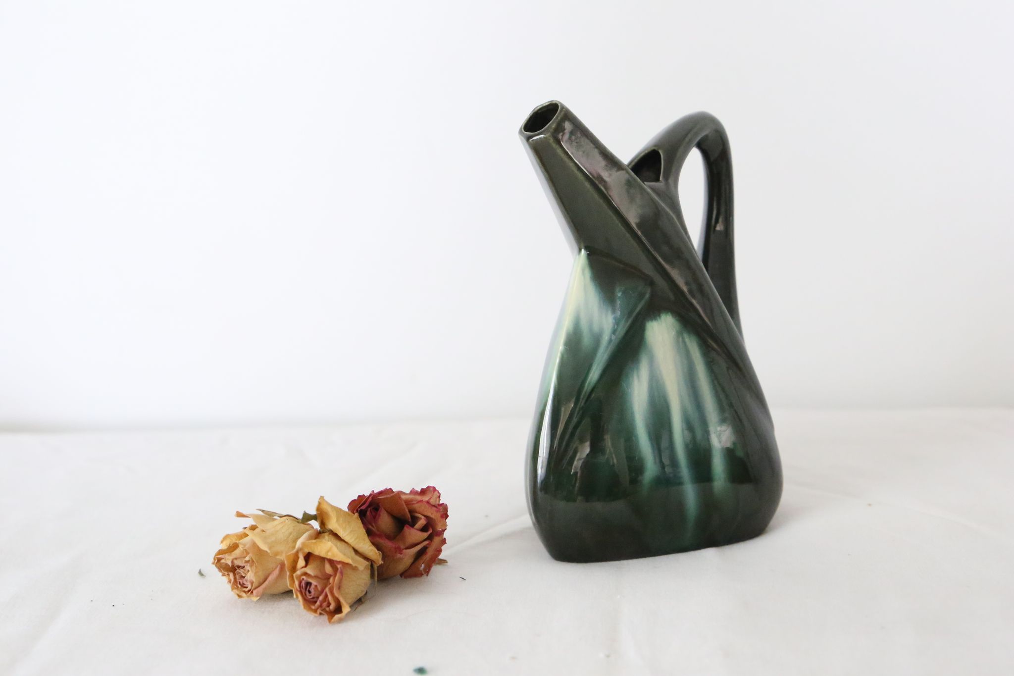 Cruche en céramique, forme cubique, vintage